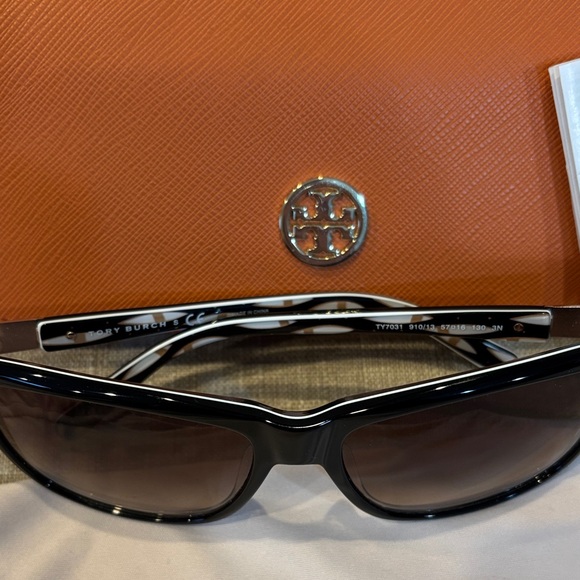 Tory Burch Classic Black Sunglasses - Picture 2 of 6